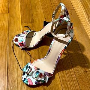 Forever 21 Floral heels